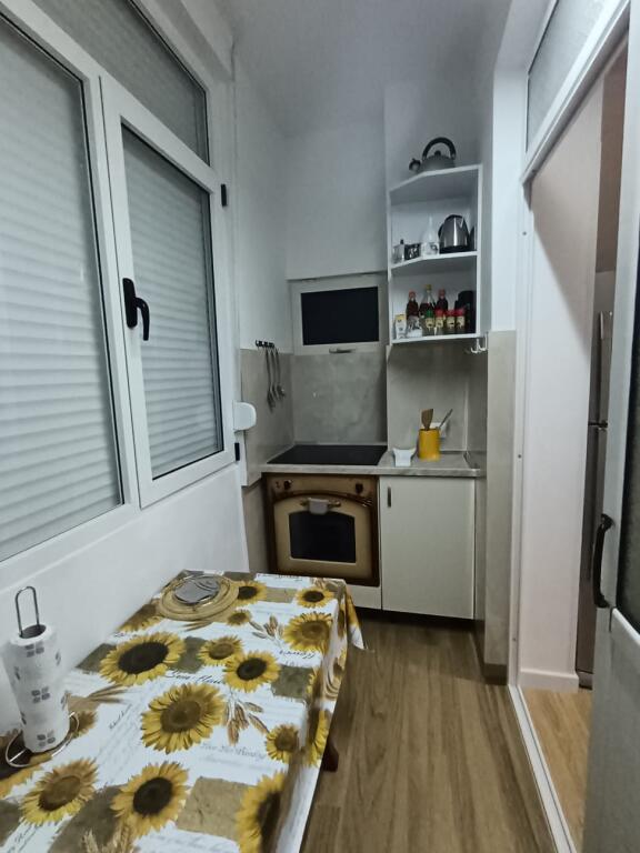 Apartment 3+1 for rent Rruga Karl Gega, Train Station near the old mill