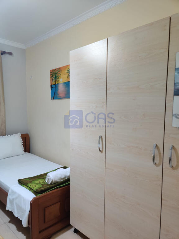 Apartament 2+1 për qira në Rrugën e Durrësit.