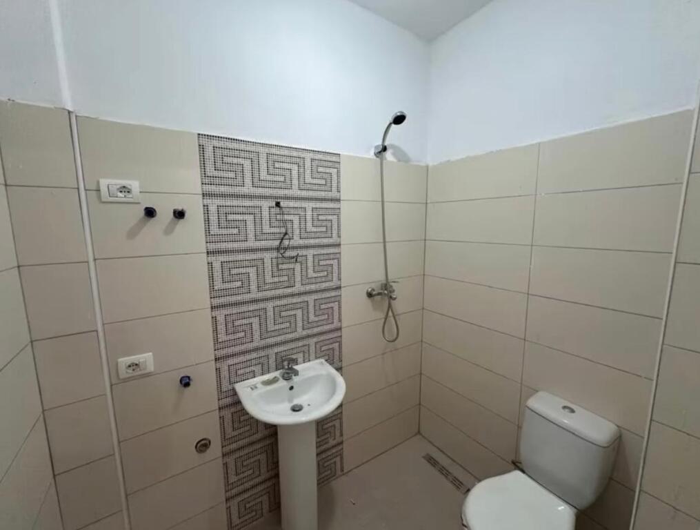 Shitet, Apartament 1+1