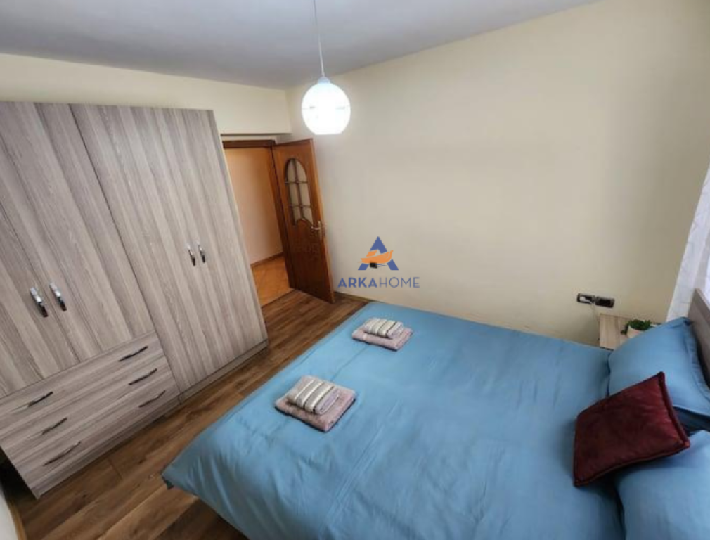 JEPET APARTAMENT ME QERA 1+1 TEK SELVIA.