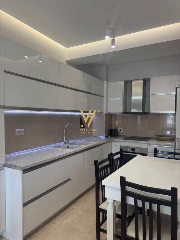 APARTMENT 2+1+2+2BLK FOR RENT UNITED SCHOOL