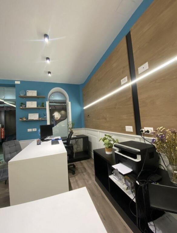 OFFICE FOR RENT 60 M2 BRRYL