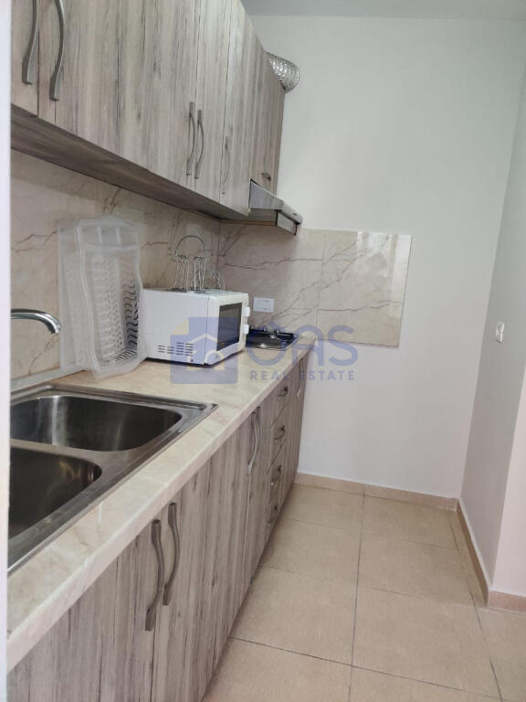 Apartament 2+1 për qira në Rrugën e Durrësit.