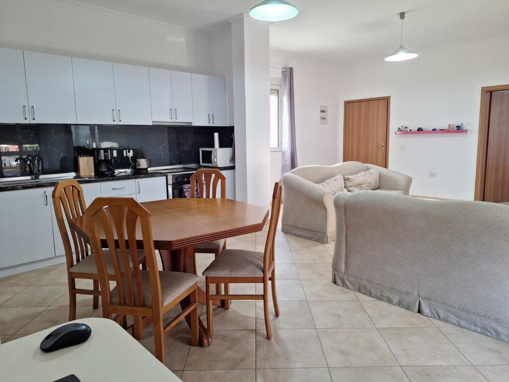 Apartament 1+1 për qera te Qytet Studenti