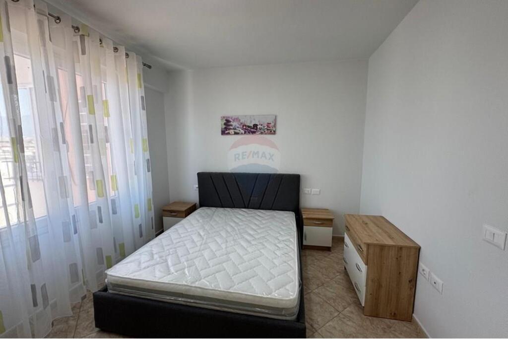 1+1 apartment for rent at the Paris Commune