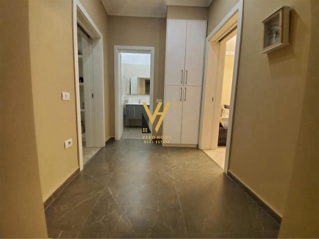 APARTAMENT 2+1+BLK ME QERA TEK RRUGA E DIBRES