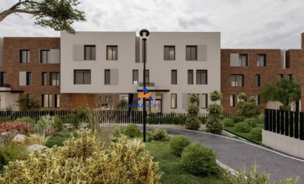FOR SALE THREE-STOREY VILLA 268 M2 + 22M2 VERANDA + GARDEN PICCADILLY RESIDENCE