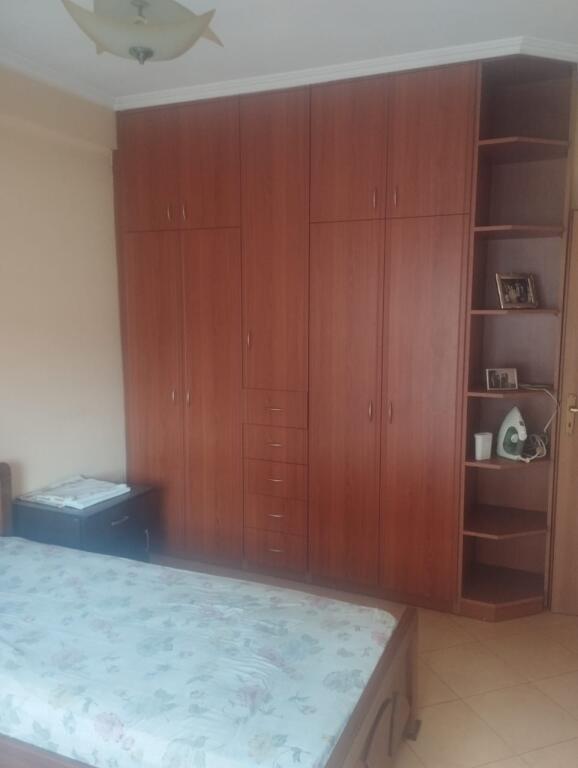 Jepet Me Qera Apartament 2+1+1 Post Parkimi