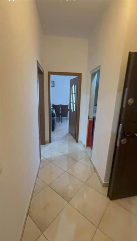 A 2+1 entrance is for rent on Ferit Xhajko street!