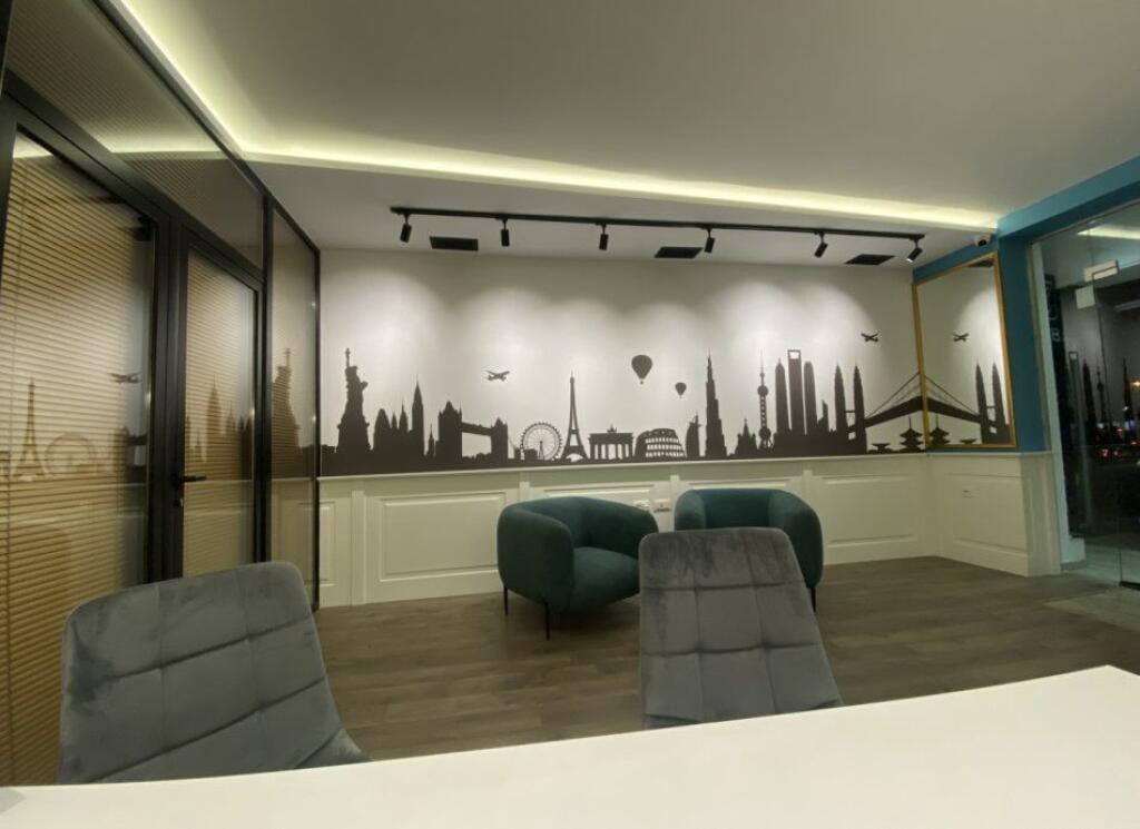 FOR RENT BUSINESS SPACE 55M2 BRRYLI