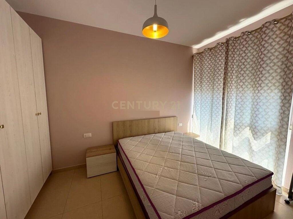 WE ARE RENTING AN APARTMENT 1+1 OPPOSITE ZKM !.