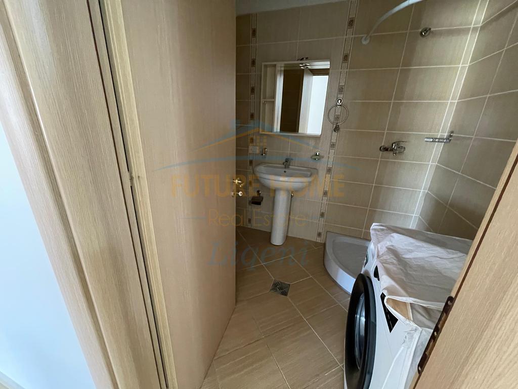 Shitet Apartament 3+1+2, Bulevardi i Ri, Tirane.