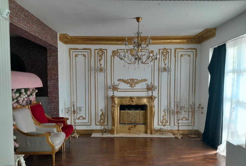 3-Story Villa for Rent for Business Environment near the United School!!!