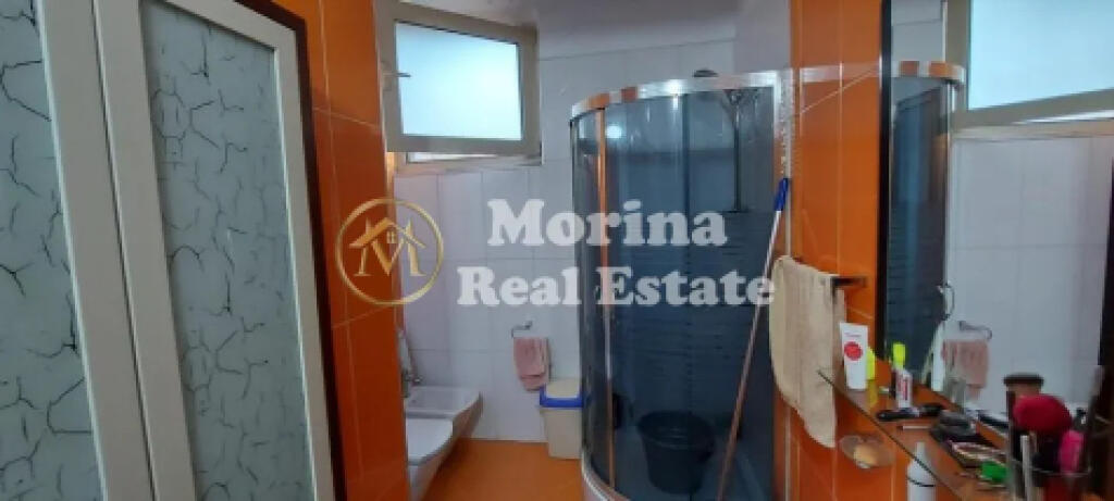 Qera, Apartament 2+1, Komuna Parisit