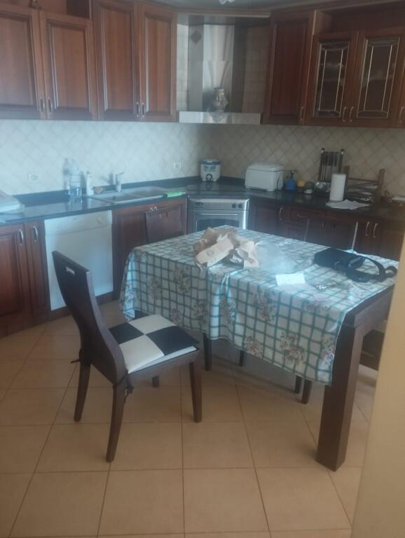 Jepet Me Qera Apartament 2+1+1 Post Parkimi