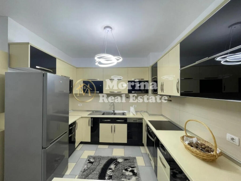 Shitet, Apartament 3+1, Liqeni i Thate, 
