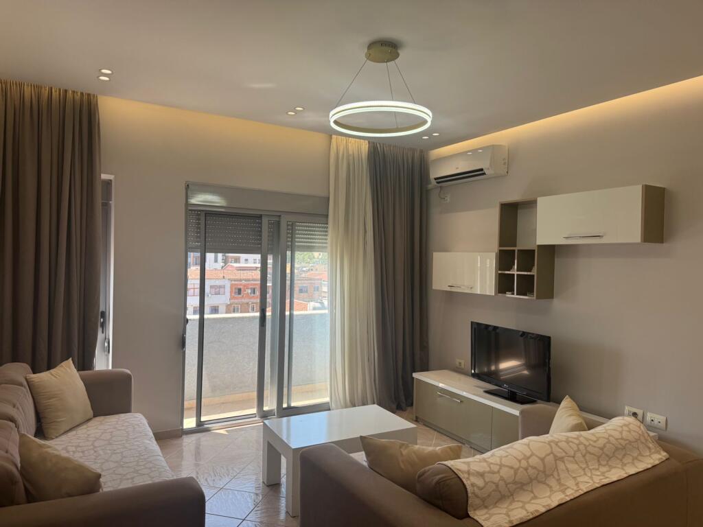 2+1+2 Apartment for Rent near the United School!!!