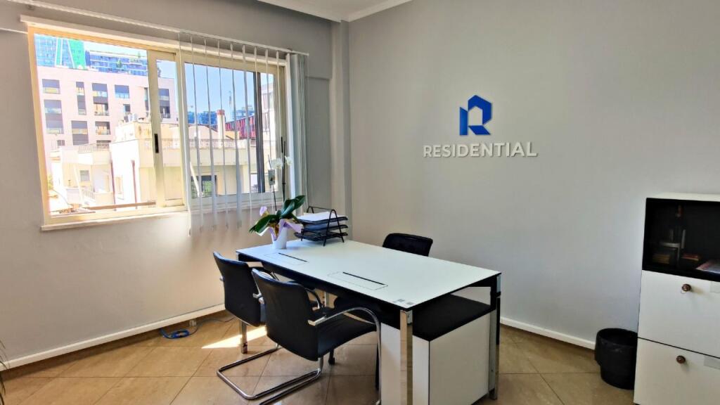 Near RTSH, Themistokli Germenji St., an apartment for rent for offices, 3+1+2, Empty