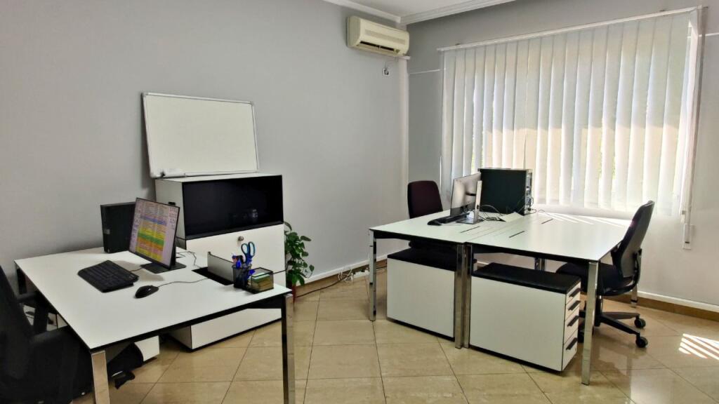 Near RTSH, Themistokli Germenji St., an apartment for rent for offices, 3+1+2, Empty