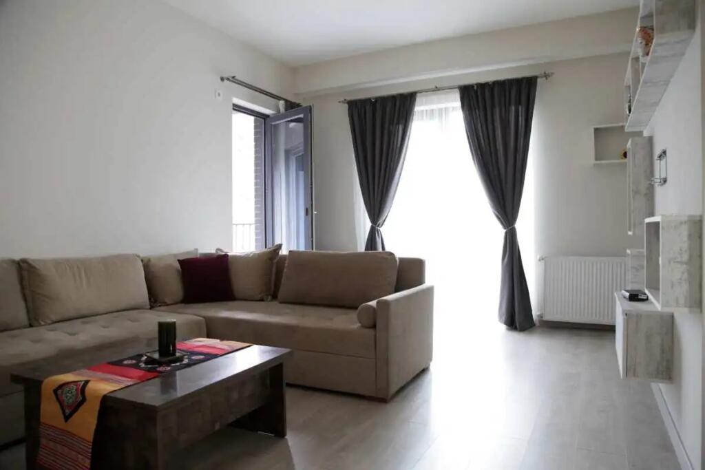 Apartament Me Qera 1+1 Ne Don Bosko (ID B2101158) Tirane.