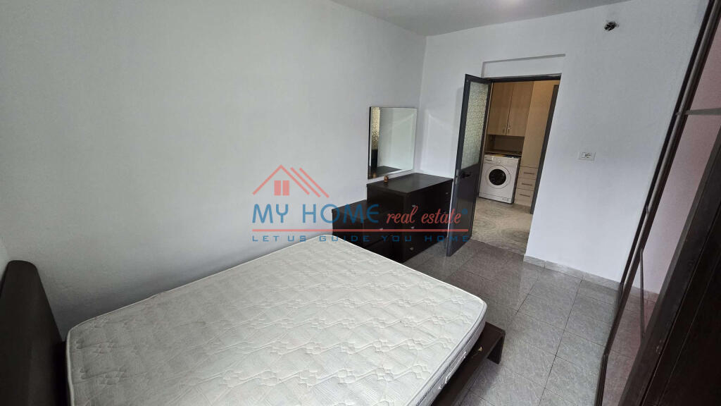 EKSKLUZIVE Apartament 1+1 ne shitje tek Shkolla e Bashkuar ne Tirane