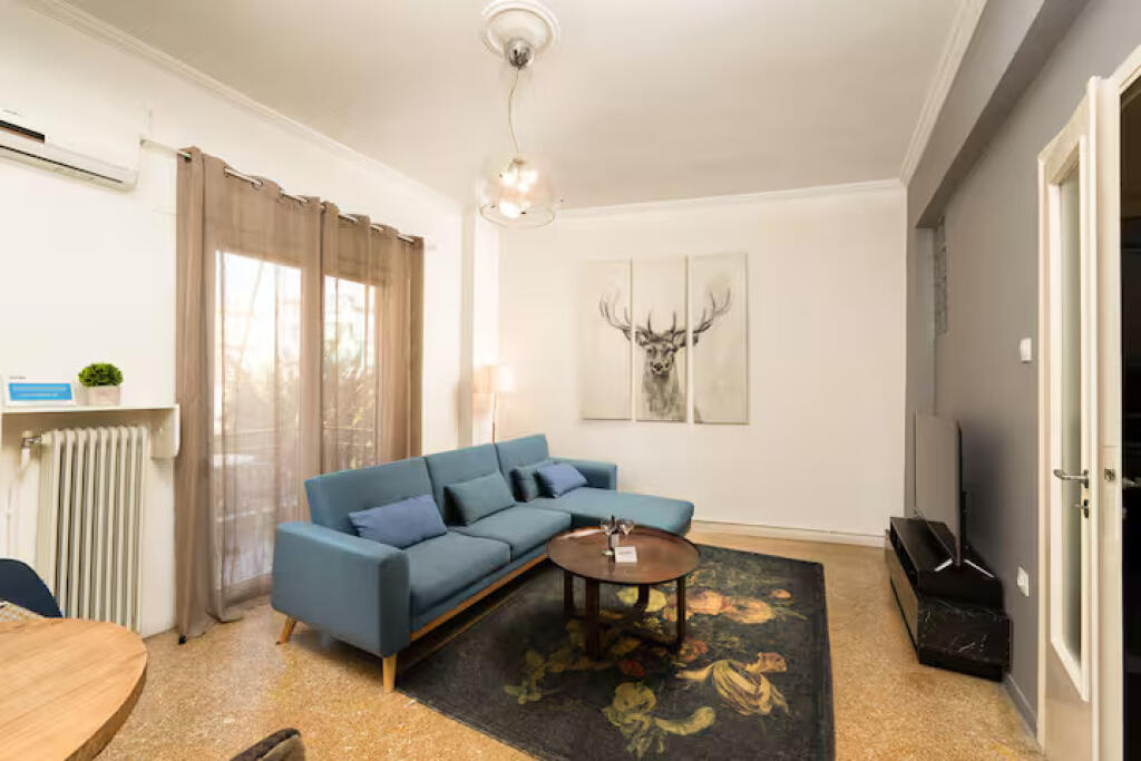 Apartament Me Qera 2+1 Tek Rruga Elbasanit (ID B220372) Tirane.