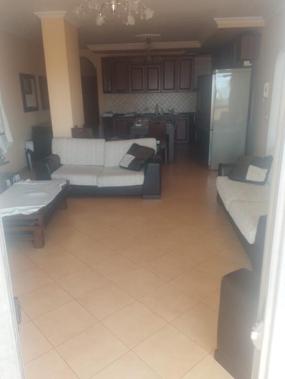 Jepet Me Qera Apartament 2+1+1 Post Parkimi