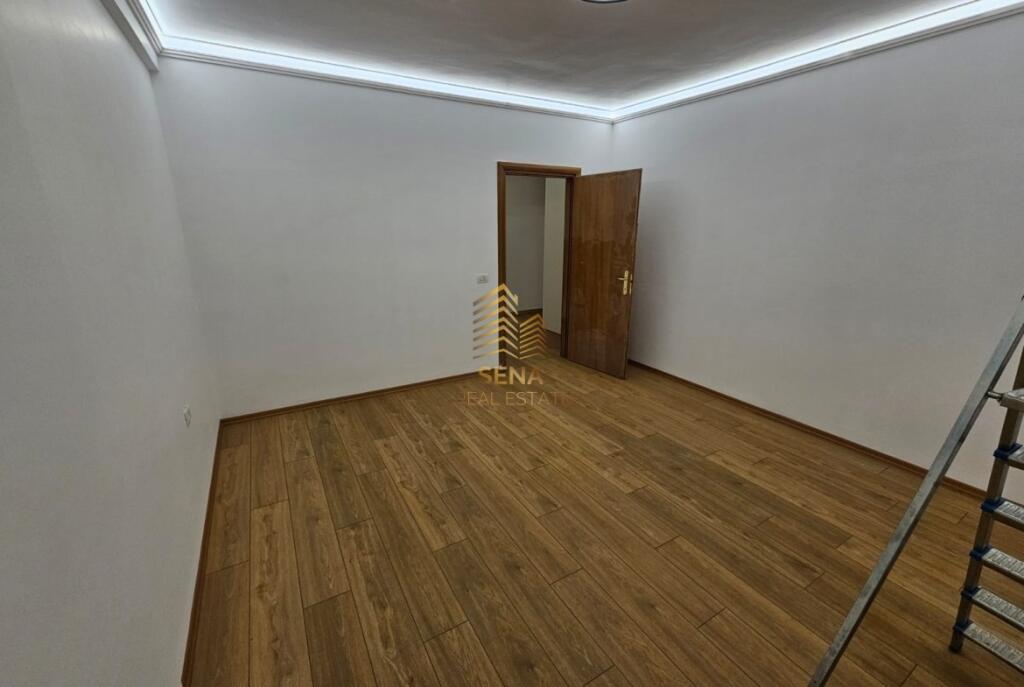 Shitet, Apartament 2+1+2+2blk, i diskutueshëm