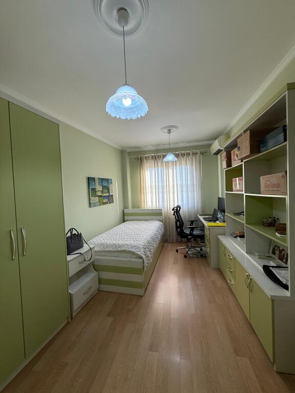 Apartment 2+1+2 for rent, Tregu Elektrik