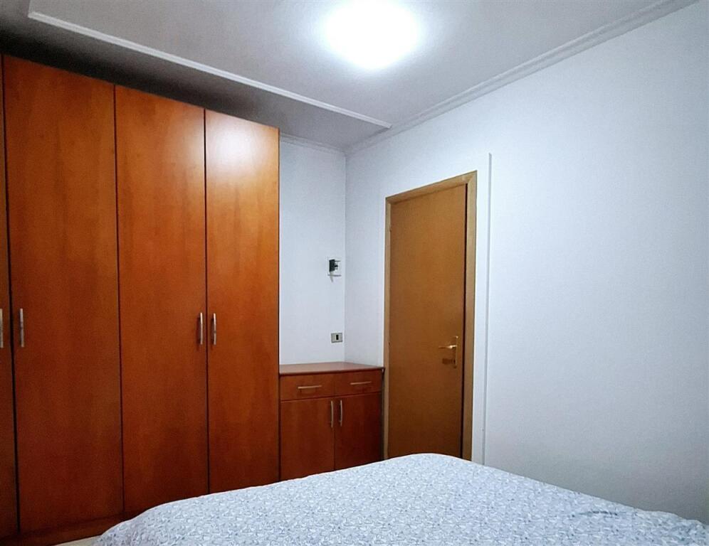 Jepet apartament 1+1 me qera tek rr Barrikadave, gjimnazi Sami Frasheri.