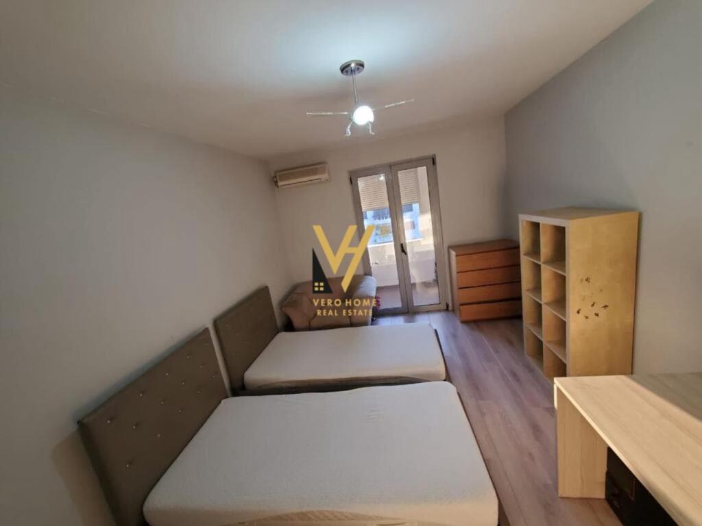 APARTAMENT 2+1+BLK ME QERA TE RRUGA HOXHA TAHSIM