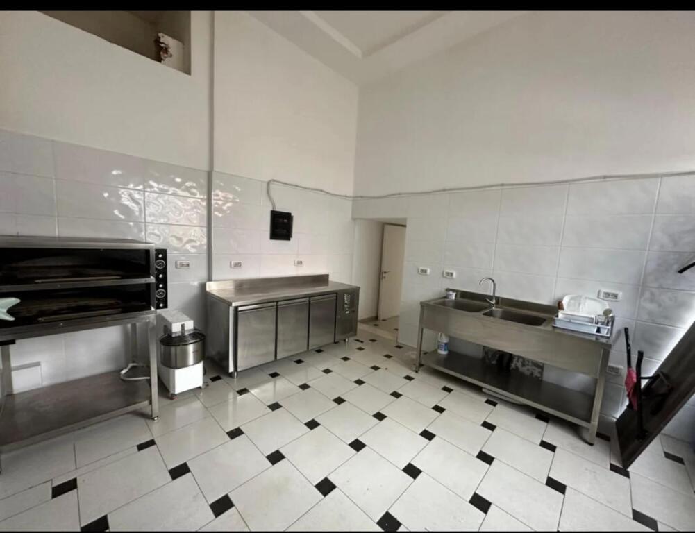 For sale, Business Environment, "Rr. Mine Peza", Tirana.