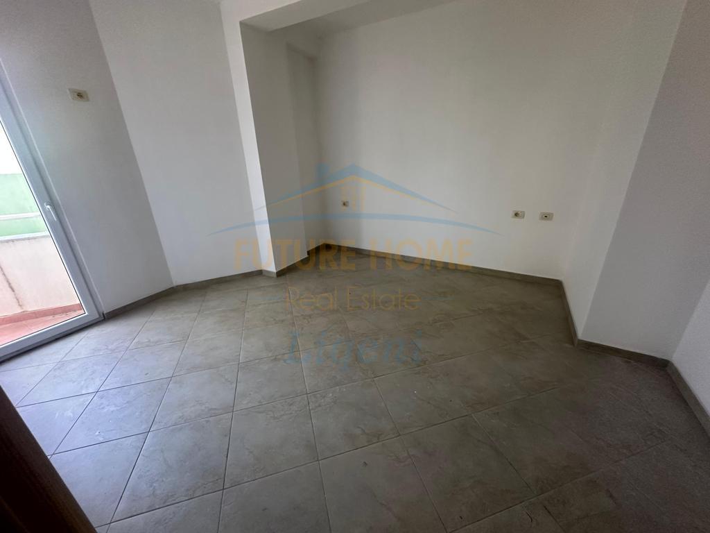 In vendita, Appartamento 2+1, Ali Demi, Tirana.