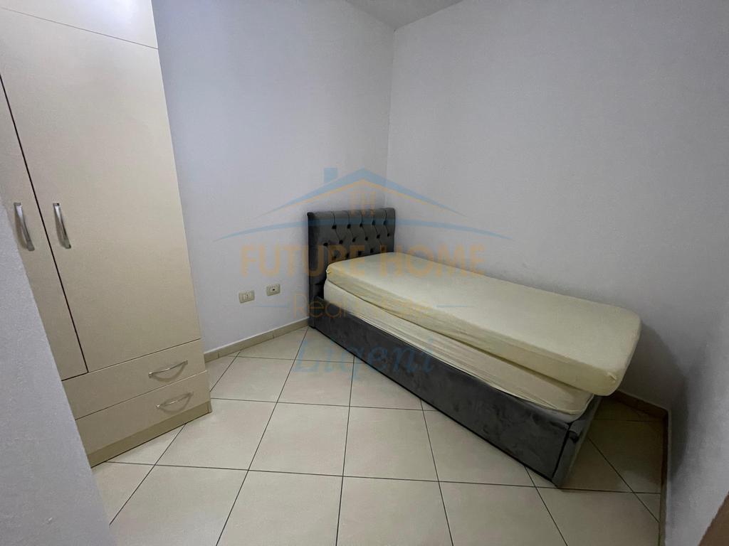 Shitet Apartament 3+1+2, Bulevardi i Ri, Tirane.