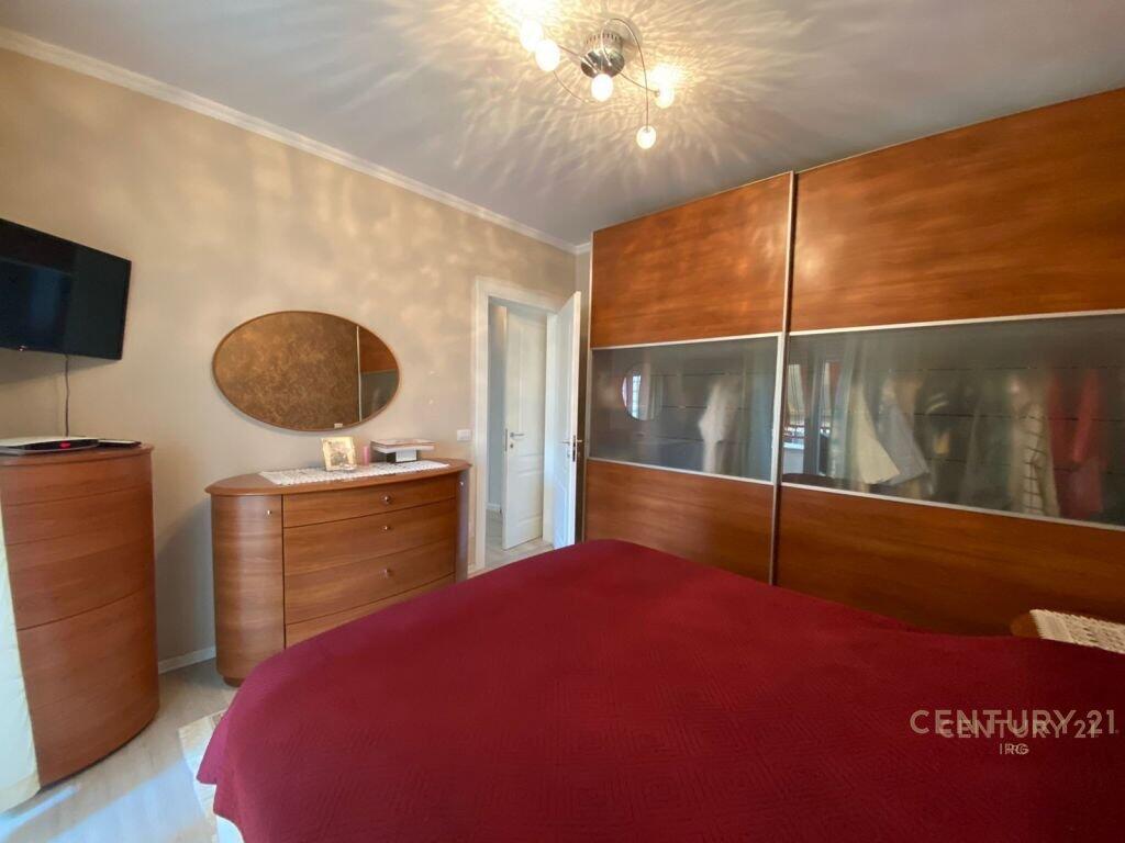 Elbasan Street Apartment 3+1+2+Parking Space! IRG117213