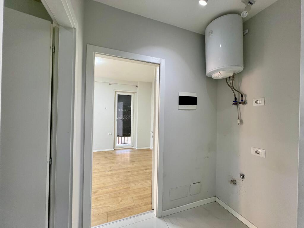 Rent, Apartment 1+1 "Pazari i Ri" Tirana.