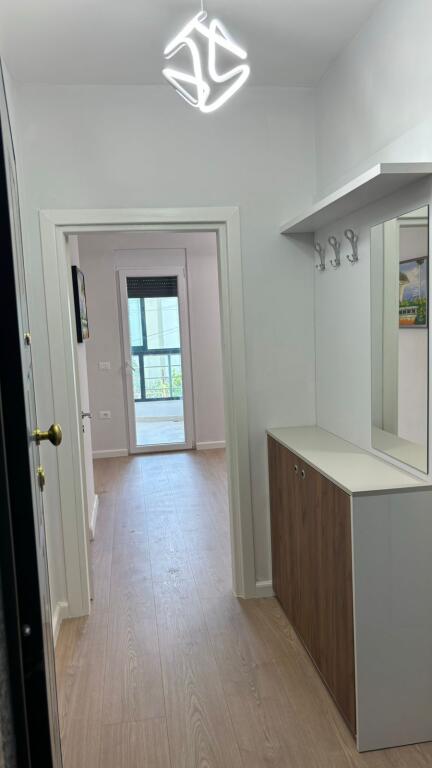 Apartament 1+1 me qira tek 5 Maji