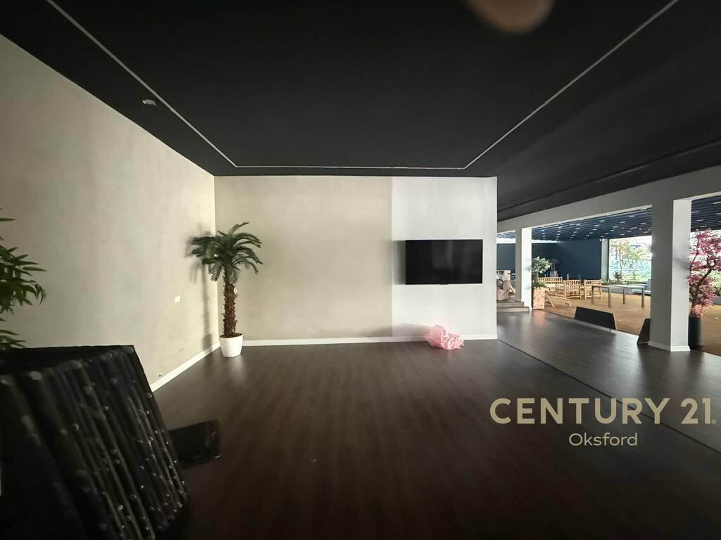 Commercial premises for rent, 727 m2, street side, 0th floor, on Gjergj Fishta Boulevard!