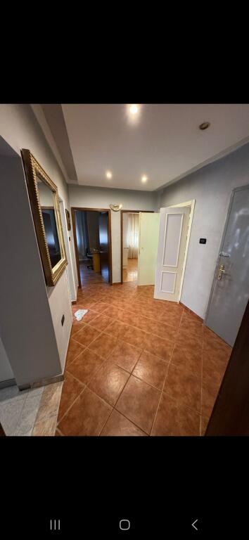 Apartament me qera në gjendje super