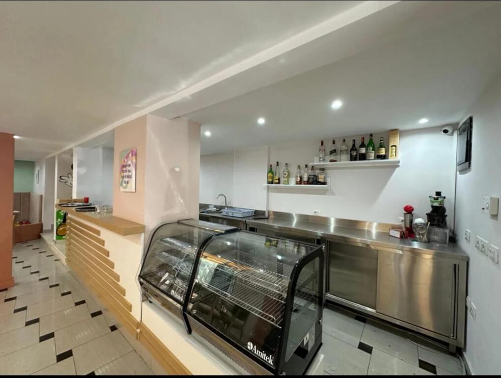 For sale, Business Environment, "Rr. Mine Peza", Tirana.