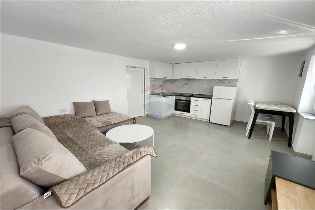 Apartament 1+1 për qira tek Qytet Studenti