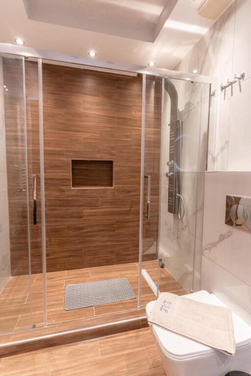 Apartament Me Qera 2+1 tek Komuna E Parisit (ID B2201370) Tirane.