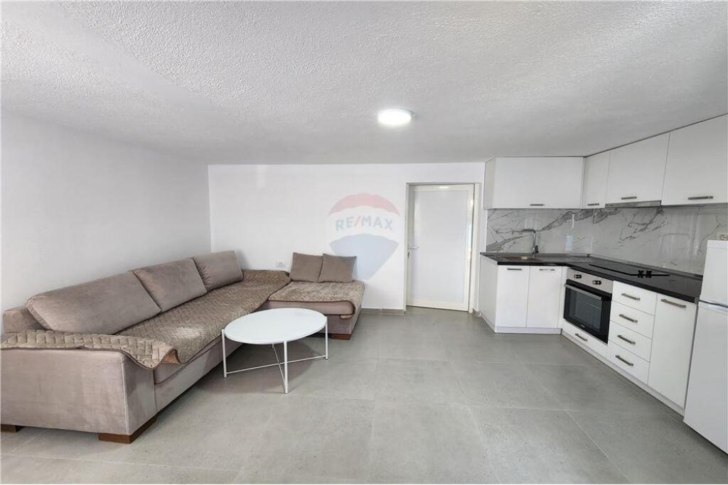 Apartament 1+1 për qira tek Qytet Studenti