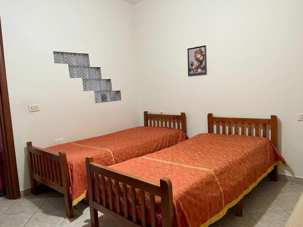 1+1 apartment for rent in front of Delijorgji Complex - Tirana