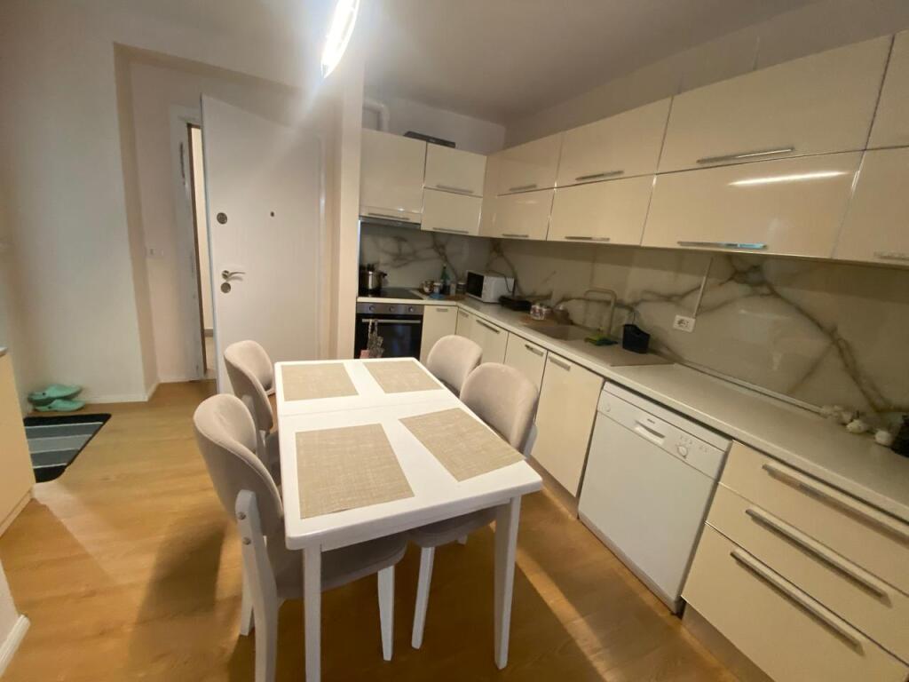 1+1 apartment for rent Fusha aviacionit