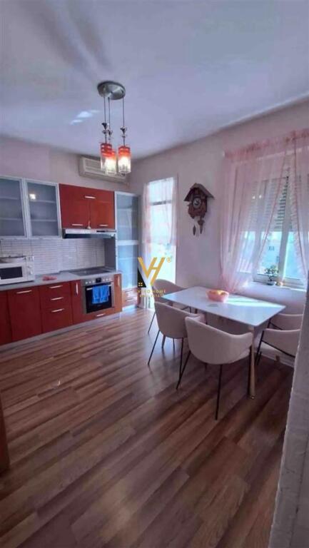 SHITET APARTAMENT 2+1+BLK TE MYSLYM SHYRI