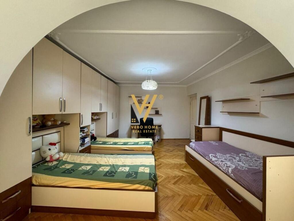 APARTAMENT 2+1+BLK ME QERA NE QENDER