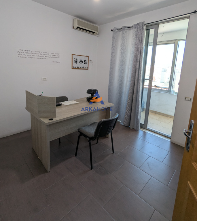 OFFICE 2+1 FOR RENT AT ZOGU I ZI