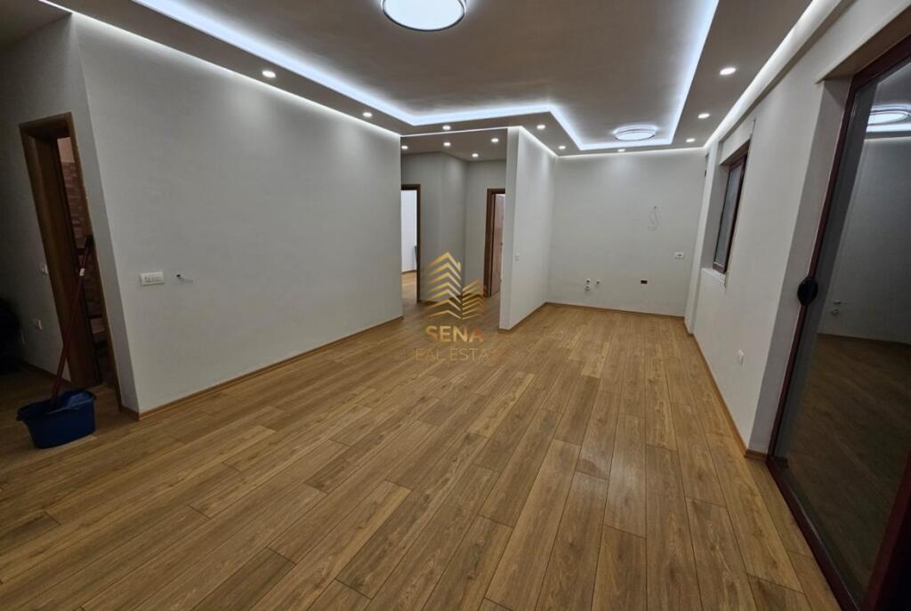 Shitet, Apartament 2+1+2+2blk, i diskutueshëm
