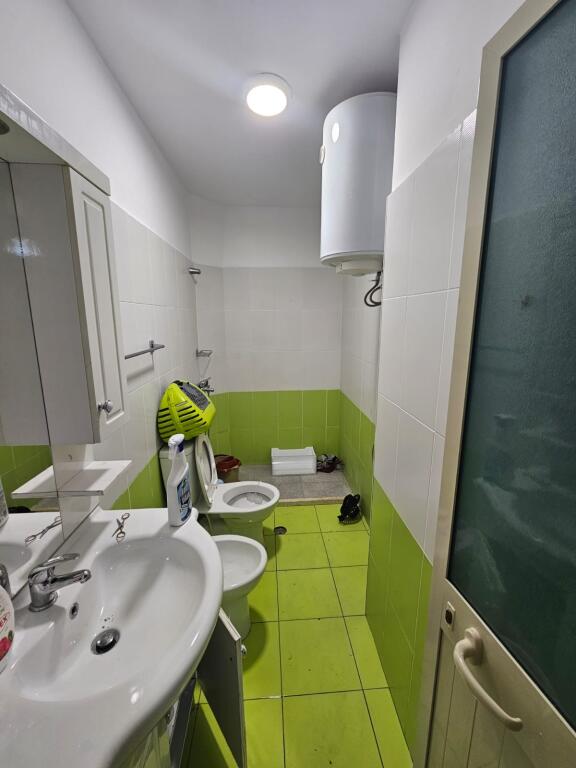 Jepet Me Qera Apartament 2+1+1 Ballkon